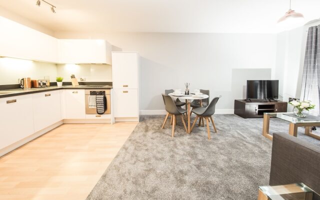 First Stay Apartments - The Postbox Suite
