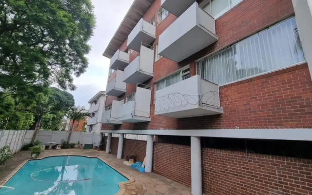 Everly4 Guest Apartment