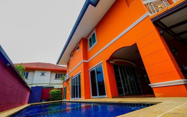 Baan Orange View Point Pool Villa by Pinky