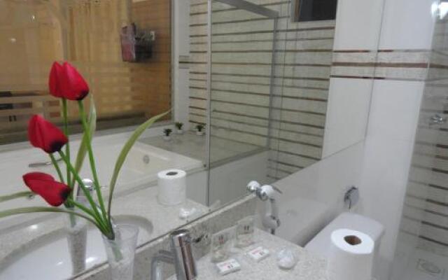 Di Napoli Plaza Hotel