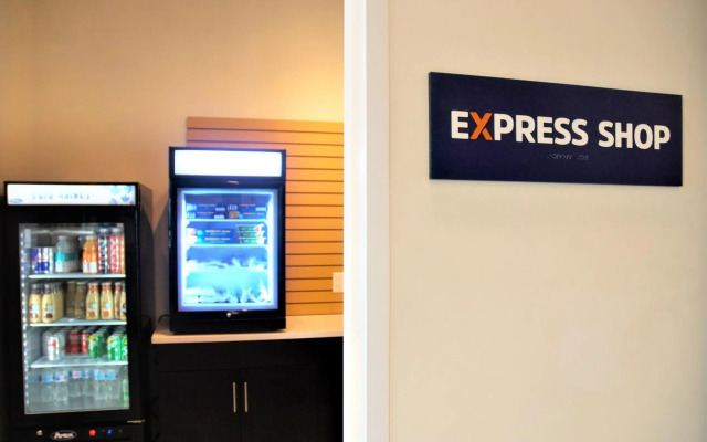 Holiday Inn Express & Suites Edmonton SW - Windermere by IHG