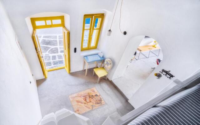 Serifos 1890 cliff house