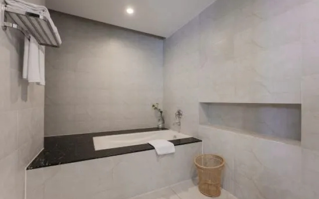 Chongqing Guobin Hotel