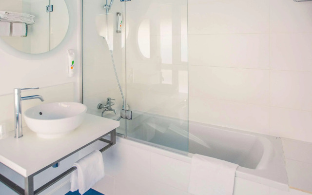 ibis Styles Toulon Centre Port
