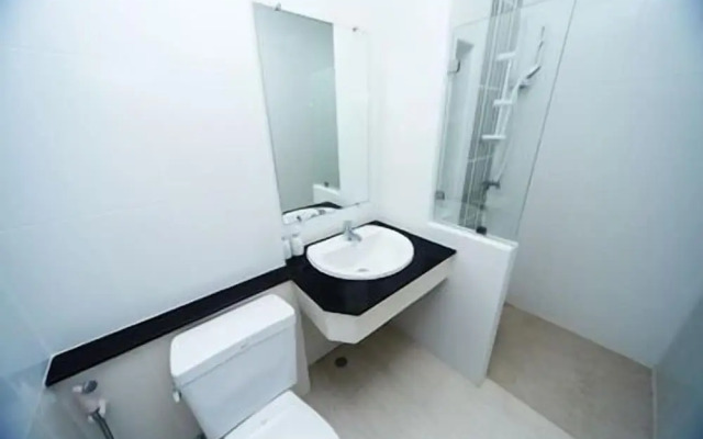 Central place serviced apartment 1
