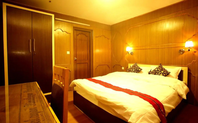 Nag Pukhu Guest House