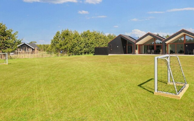 10 Person Holiday Home in Jerup