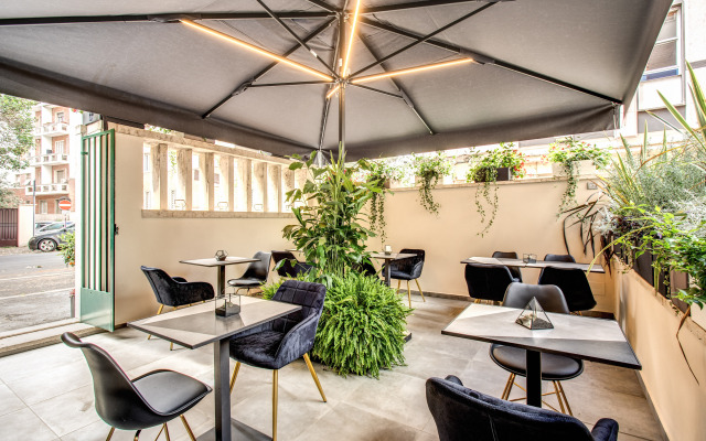 Apollo Boutique Hotel