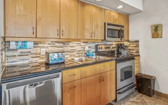 Papakea A101 2 Bedroom Condo 2 Condo by Redawning