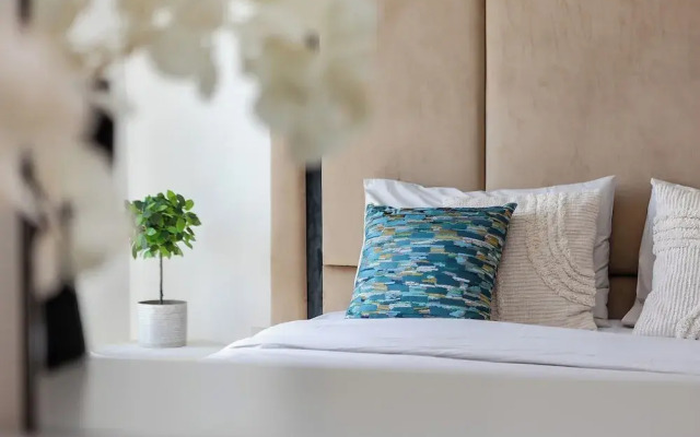 KeyOne - 2BR in Stella Maris Tower