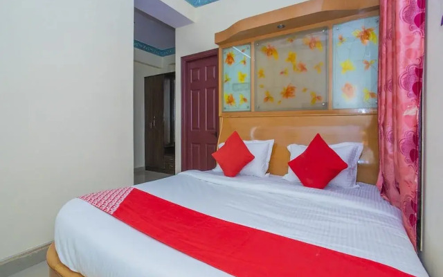 New Aishwarya Comforts By OYO Rooms