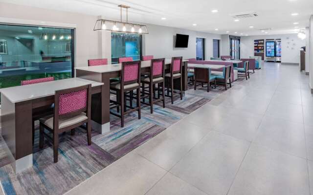 La Quinta Inn & Suites by Wyndham Houston Southwest