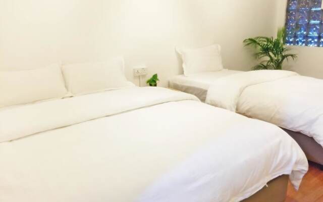 The Gatherings Place - Hostel