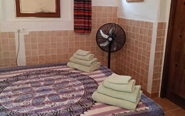 3 Bed Lodge - Sleeps 6 - Pool - Terrace - Parking