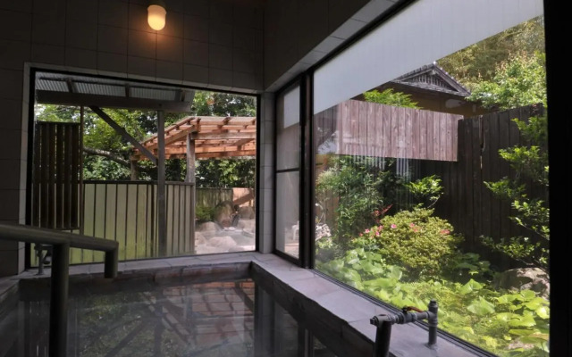 Tomomi Sanso / Vacation STAY 3832