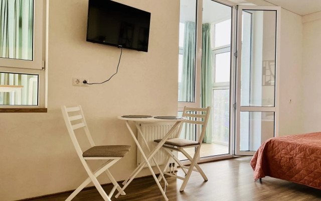 UzorApart is a comfortable studio in the center with stunning sea views