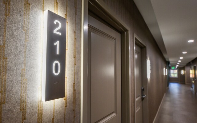 Hollywood Inn Suites Hotel