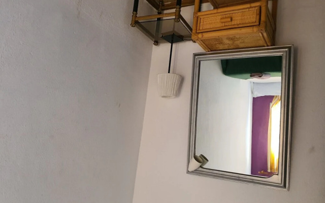 Low Cost Rooms Las Llaves 4