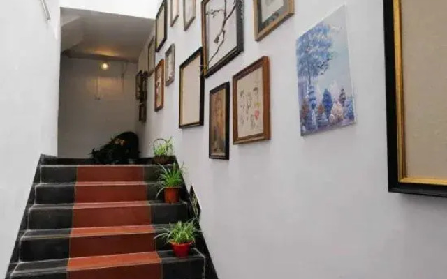 Huashijian Youth Hostel