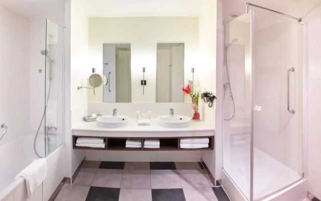 Hotel Santika Gresik