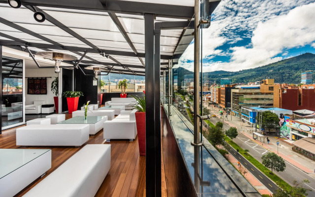 One Sixteen Hotel