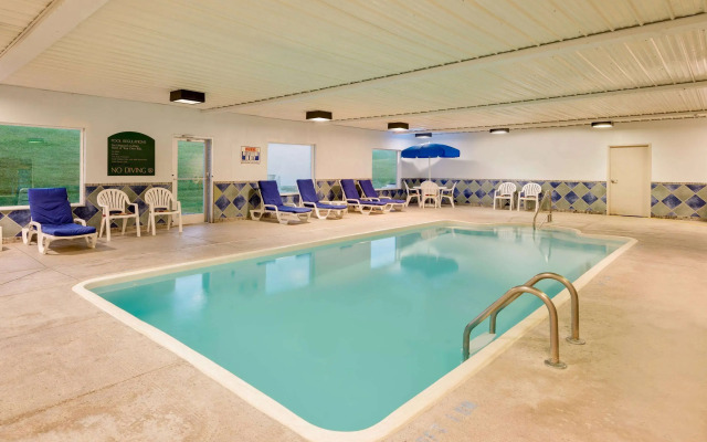 Baymont by Wyndham Lawrenceburg