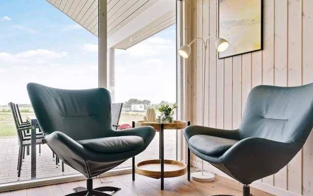 18 Person Holiday Home in Bogense