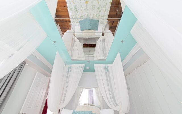 Isetta Inn (Boutique Inn)