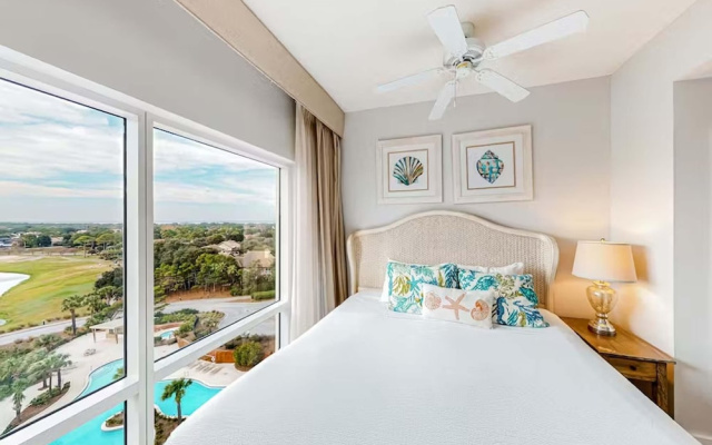 Luau II 6832/6834 - Sunset Suite
