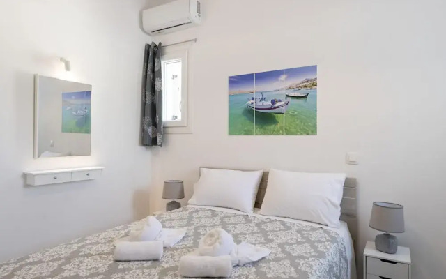Parikia s Sunlight 2bedroom House