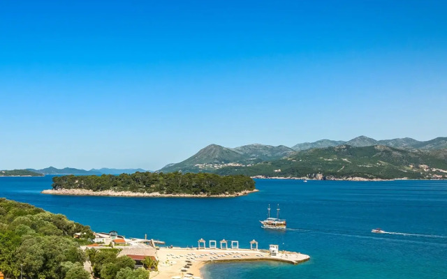 Valamar Lacroma Hotel