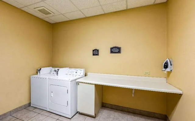 Holiday Inn Express & Suites Lexington by IHG