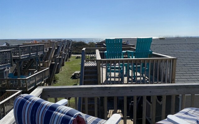 13 Dry Dock Studio Bedroom Condo by RedAwning