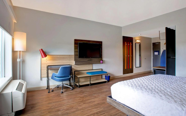 Tru By Hilton Monroe