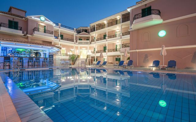 Alamis Hotel & Apartments