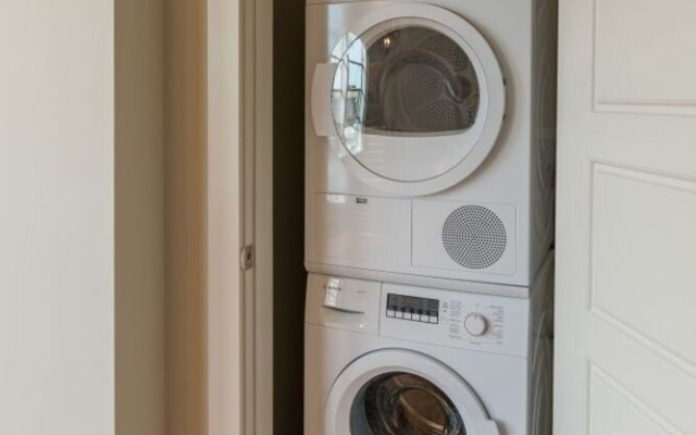 Luxury 2BR Penthouse California Building