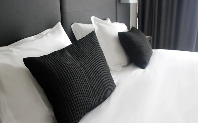 Hotel M