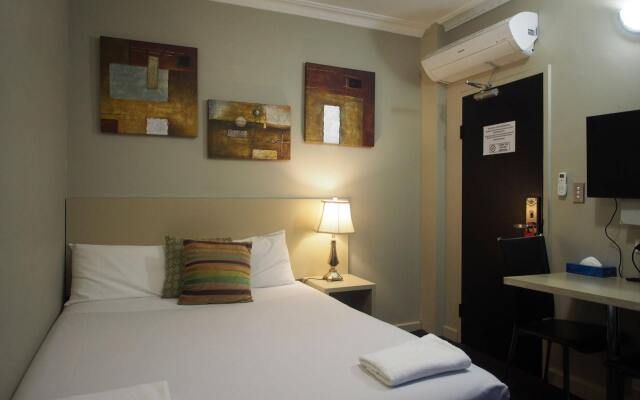 Uno Hotel