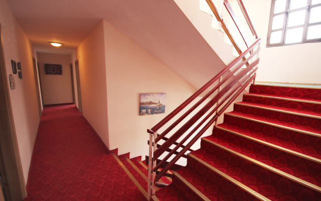 Hotel Delta Altinkum