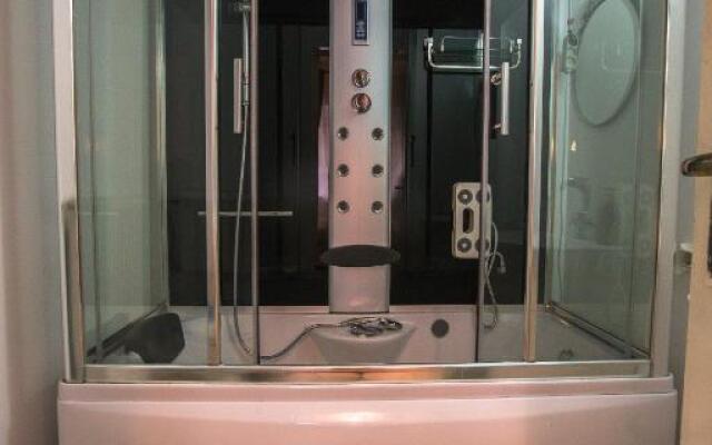 Color Apartments Nicolae Tonitza St