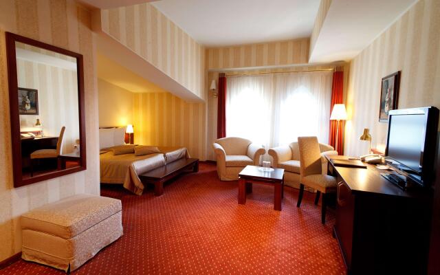 Monika Centrum Hotels