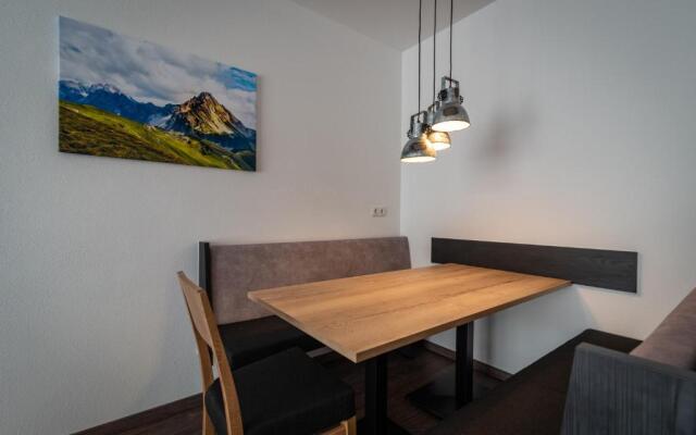 A CASA Rubin Chalet & Studio Resort