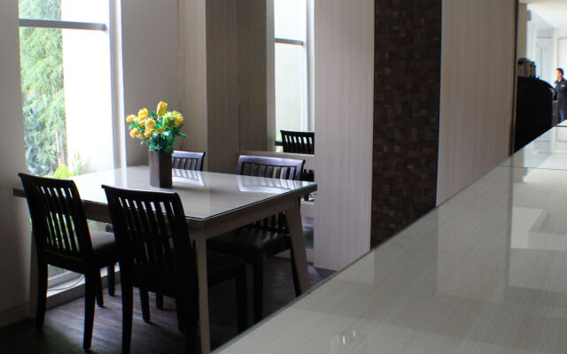 Hotel 88 Embong Kenongo by WH