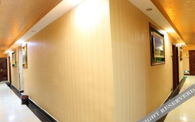 Yixin Business Hotel