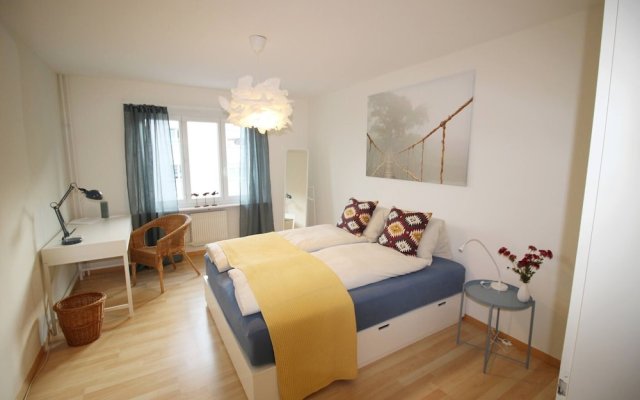 "casa Schilling: 2.5 Rooms With Balcony Near Hospital, University"