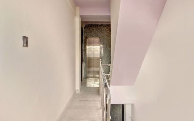 OYO 44366 Webmienz Hotel