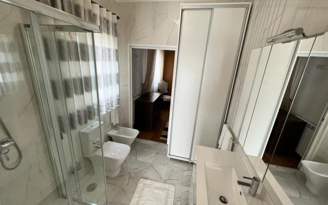 Stunning 4-bed House