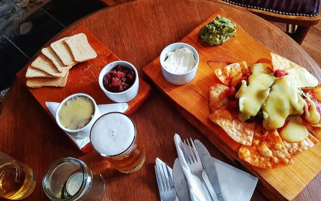 Jacobs Ladder Inn
