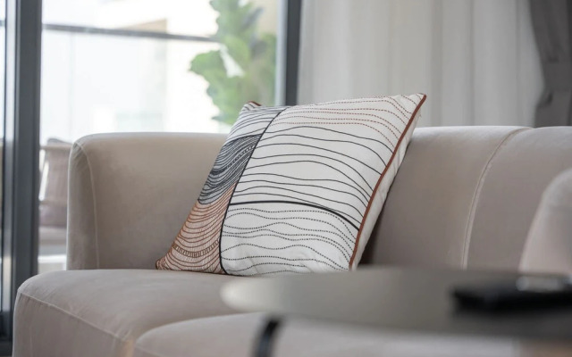 Sleek Studio in Jumeirah Village Triangle