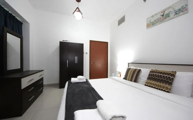 Signature Holiday Home - Marina Pinnacle